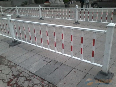 宁夏市政护栏厂家、宁夏马路栏杆安装价格、宁夏栏杆设计施工